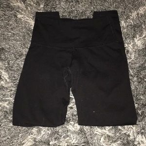 BLACK HIGH RISE OLD NAVY LEGGINGS
